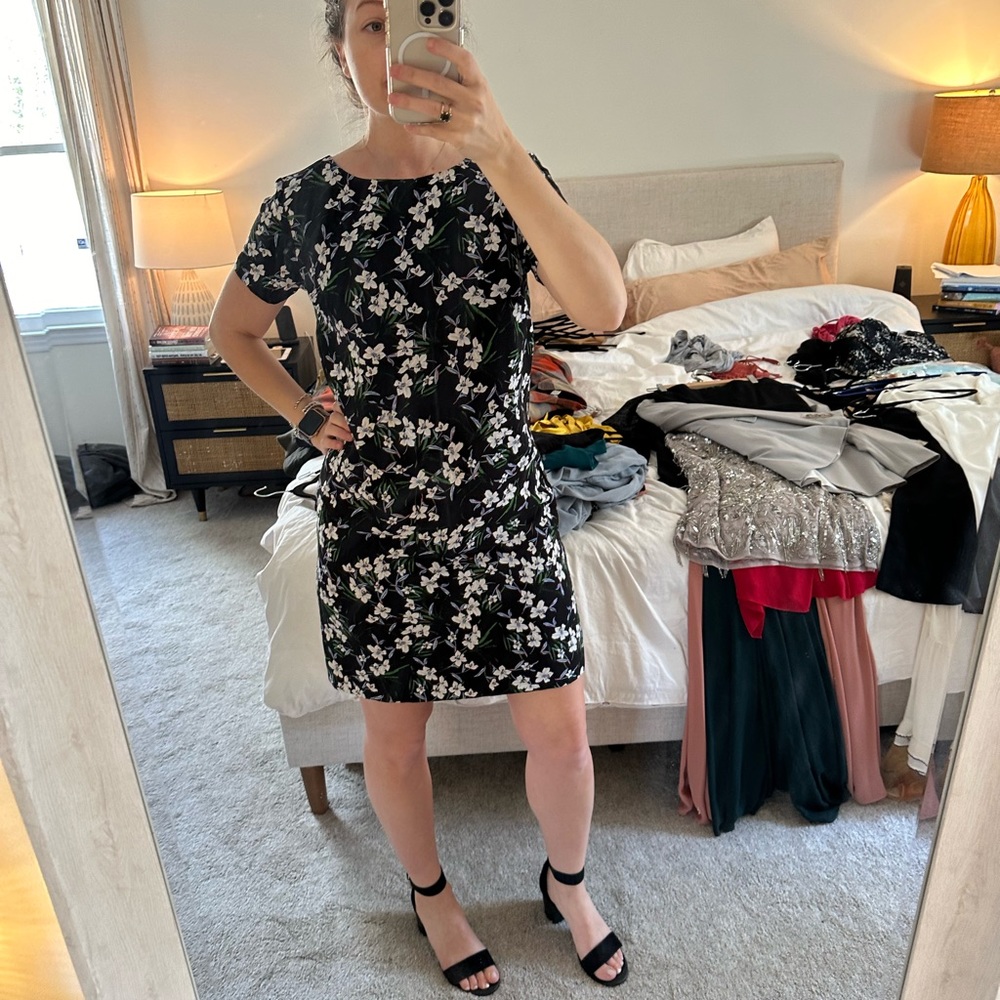 Banana republic floral shift dress